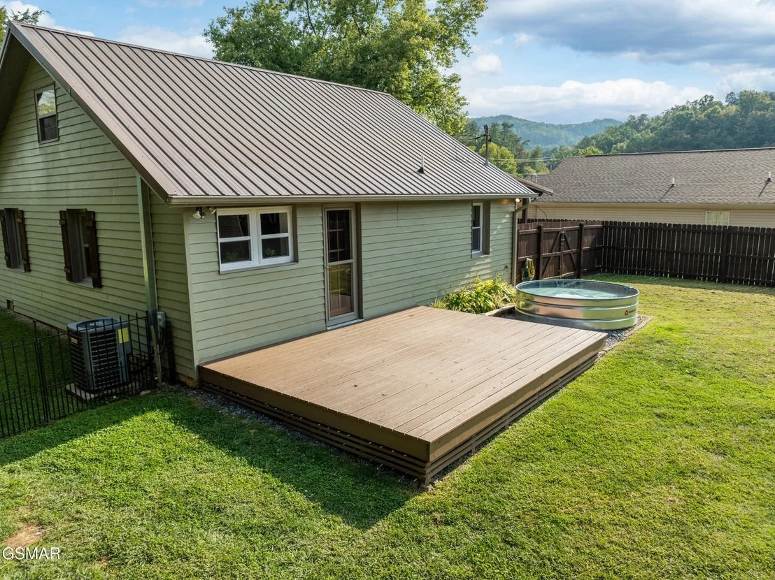 Photo of 310 Two View Road