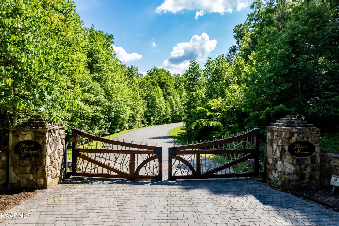 Photo of 452454 Mt. John Loop Rd