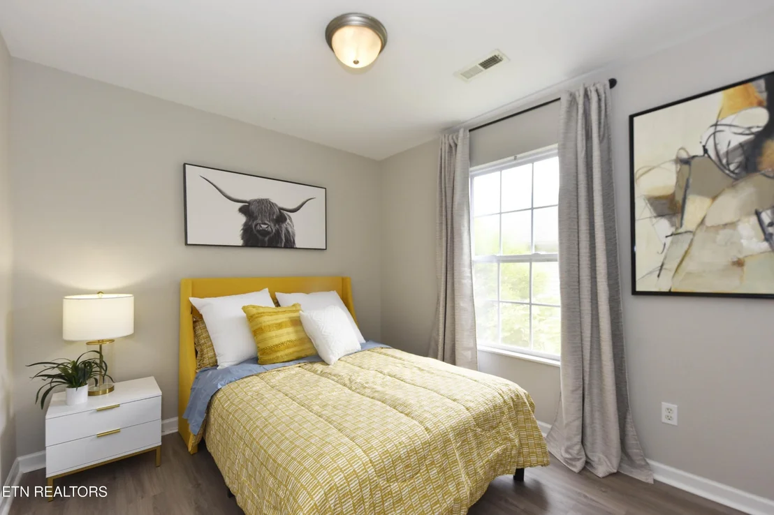 Photo of 10616 Bitteroot Way