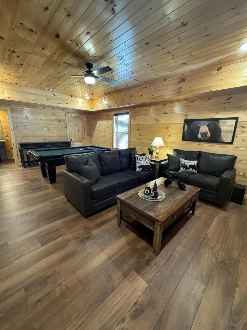 Photo of 2880 Sequoia Road
