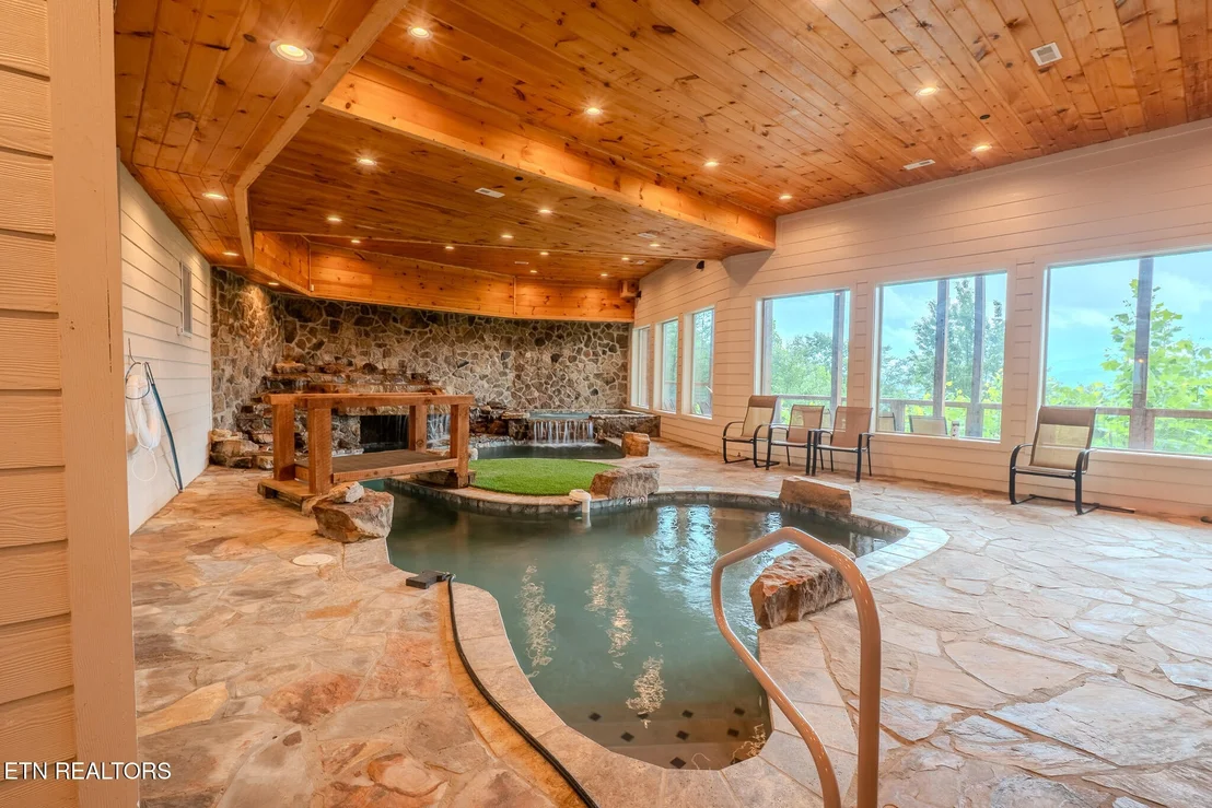 Photo of 2414 Hackberry Drive