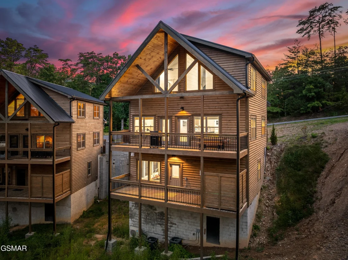 Photo of 2848 Sequoia Road