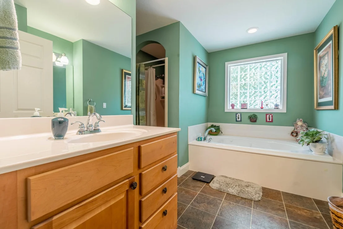 Photo of 1425 Benjamin Blvd