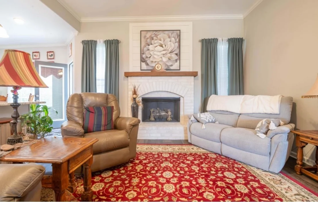 Photo of 240 HEDGE ROSE BLVD