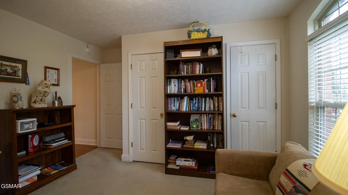 Photo of 829 Windstone Drive
