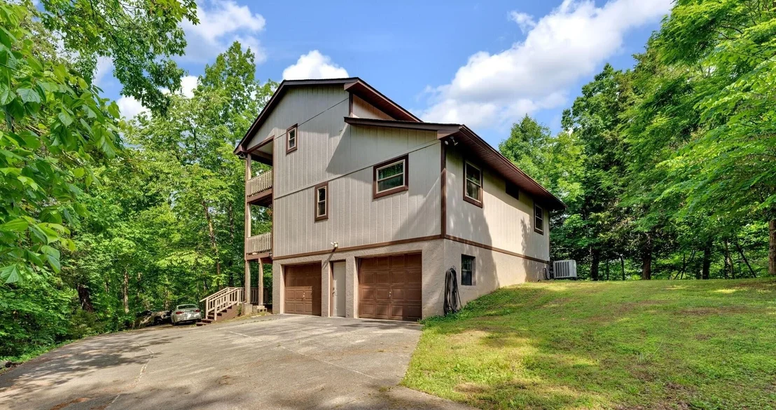 Photo of 930 Hideaway Hills Cir