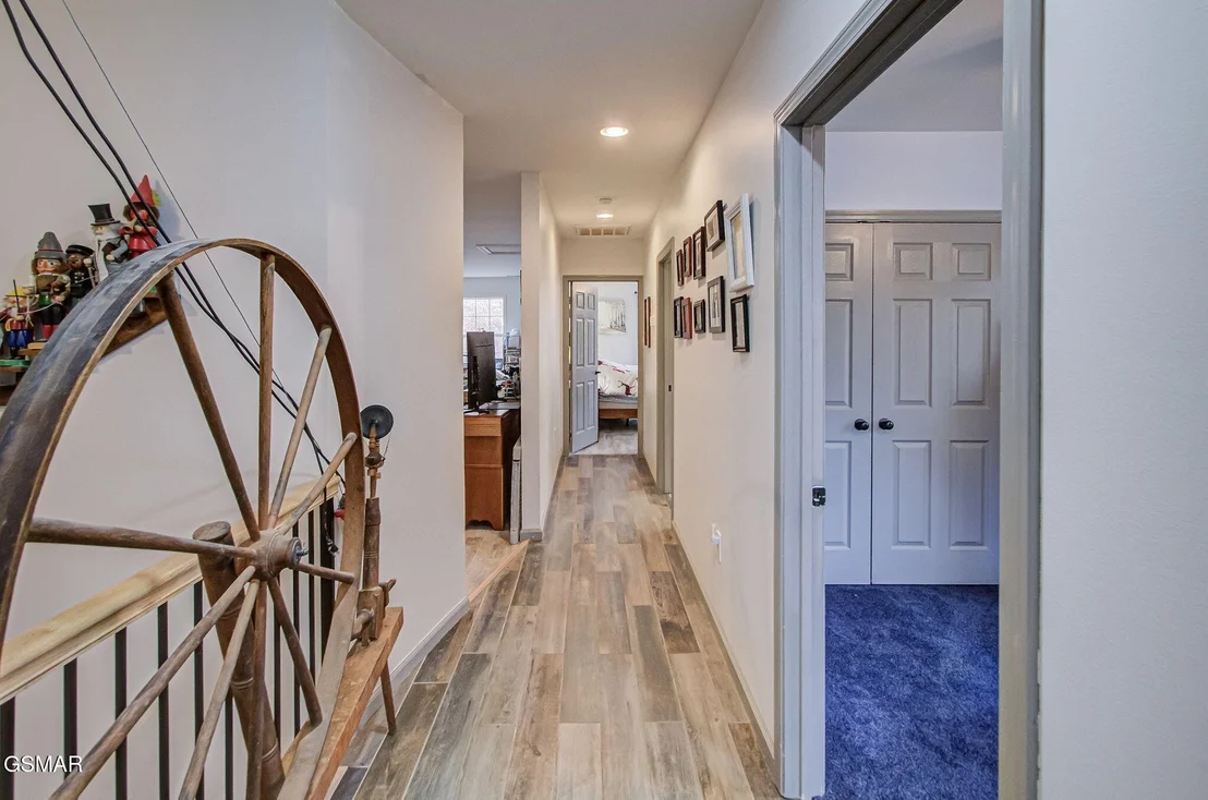 Photo of 3875 Poplar Lane