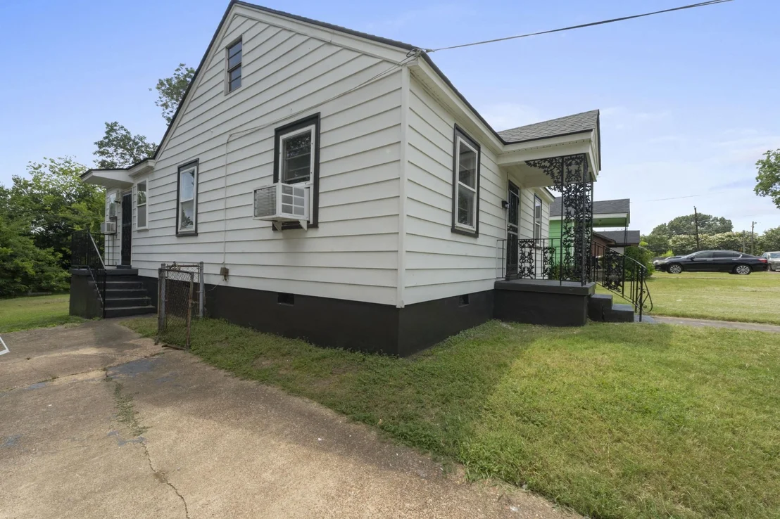 Photo of 1355 DORIS AVE