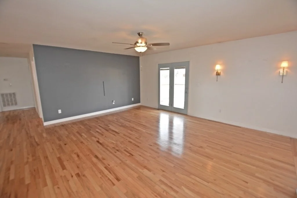 Photo of 1414 Hillcrest Drive