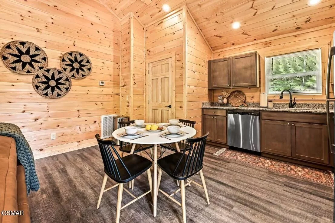 Photo of 2103 Bluff Ridge Road