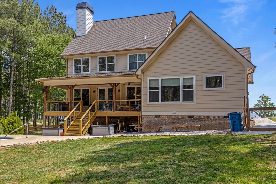 Photo of 2485 River Bluffs Drive