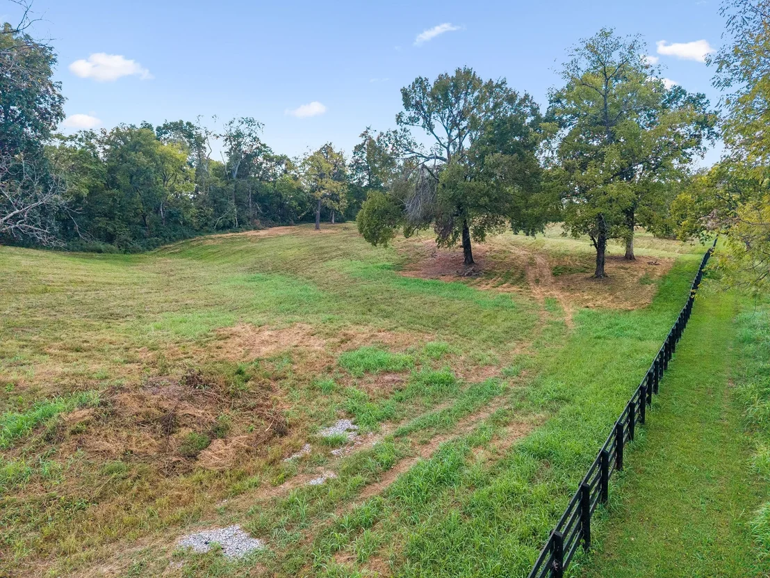 Photo of 1025 Tulloss Rd