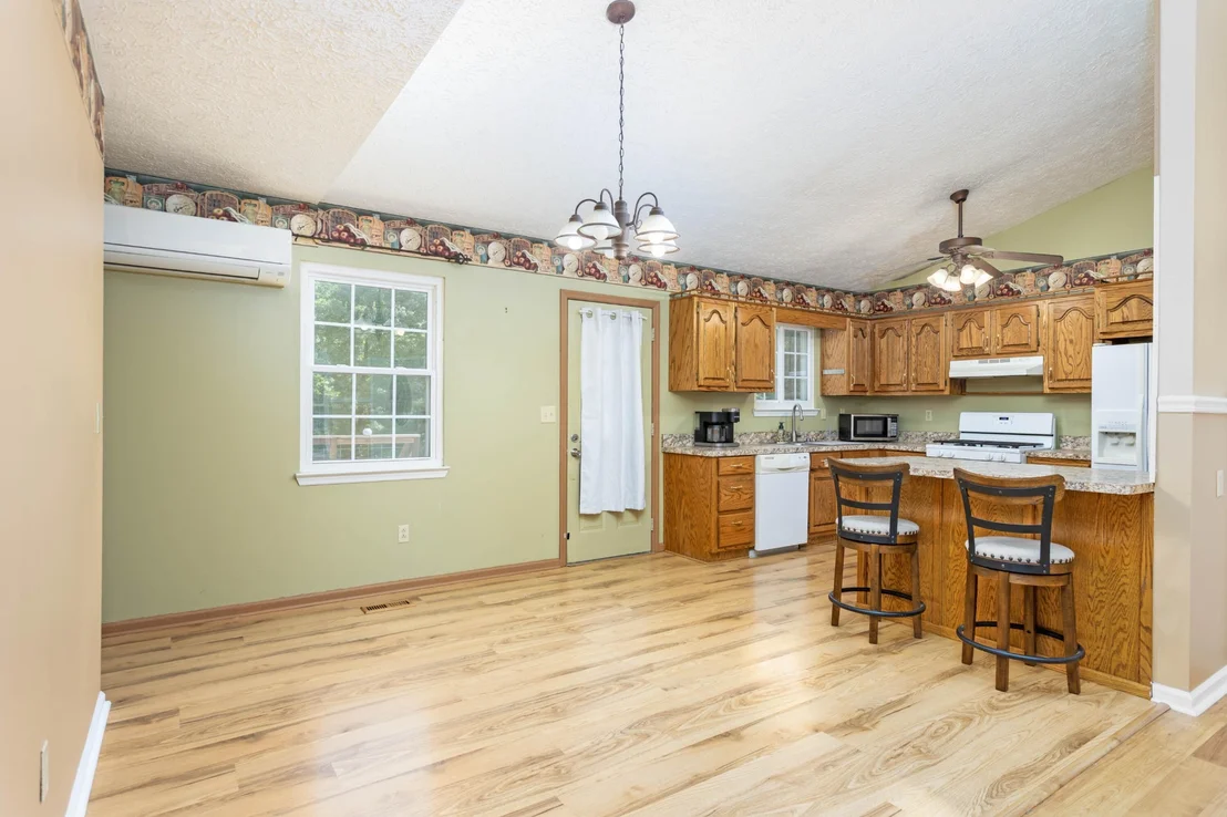 Photo of 407 Sable Road