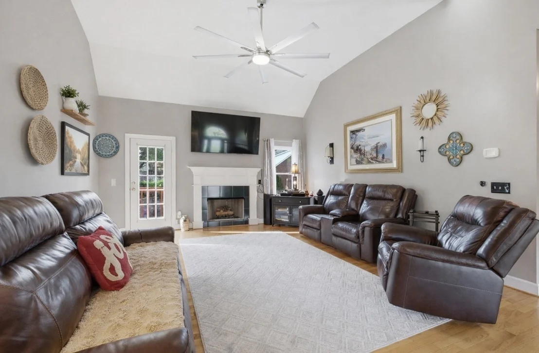 Photo of 1514 Brookstone Cir