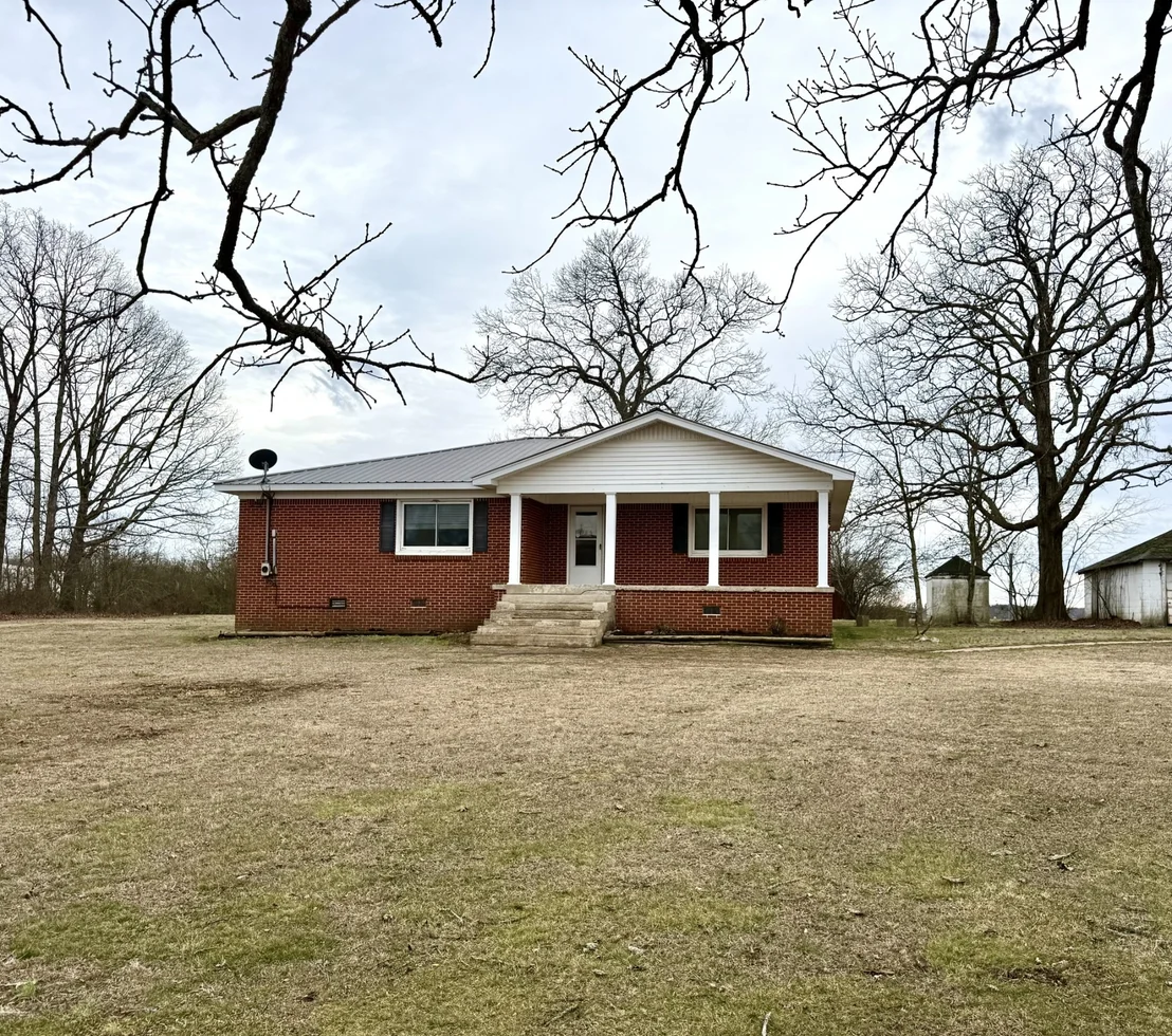 Photo of 1803 Highway 64 W