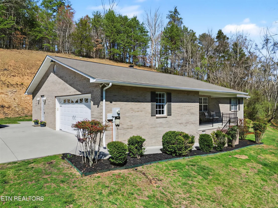 Photo of 786 Pine Mountain Rd