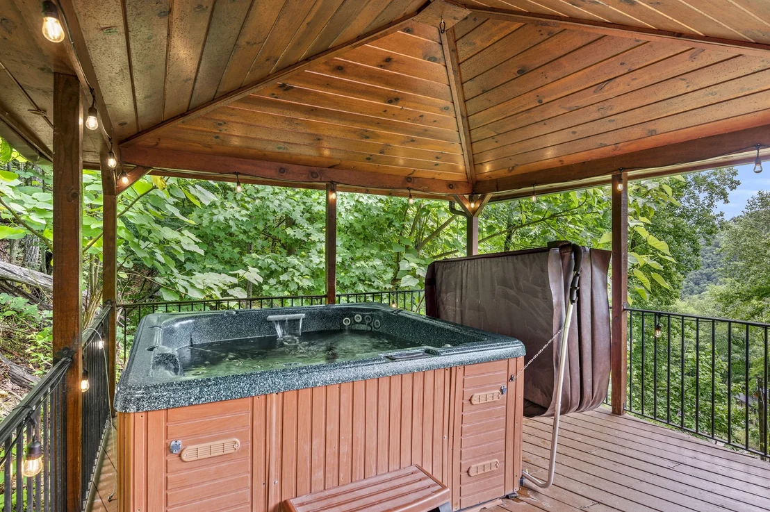 Photo of 2733 Pine Crest Ln