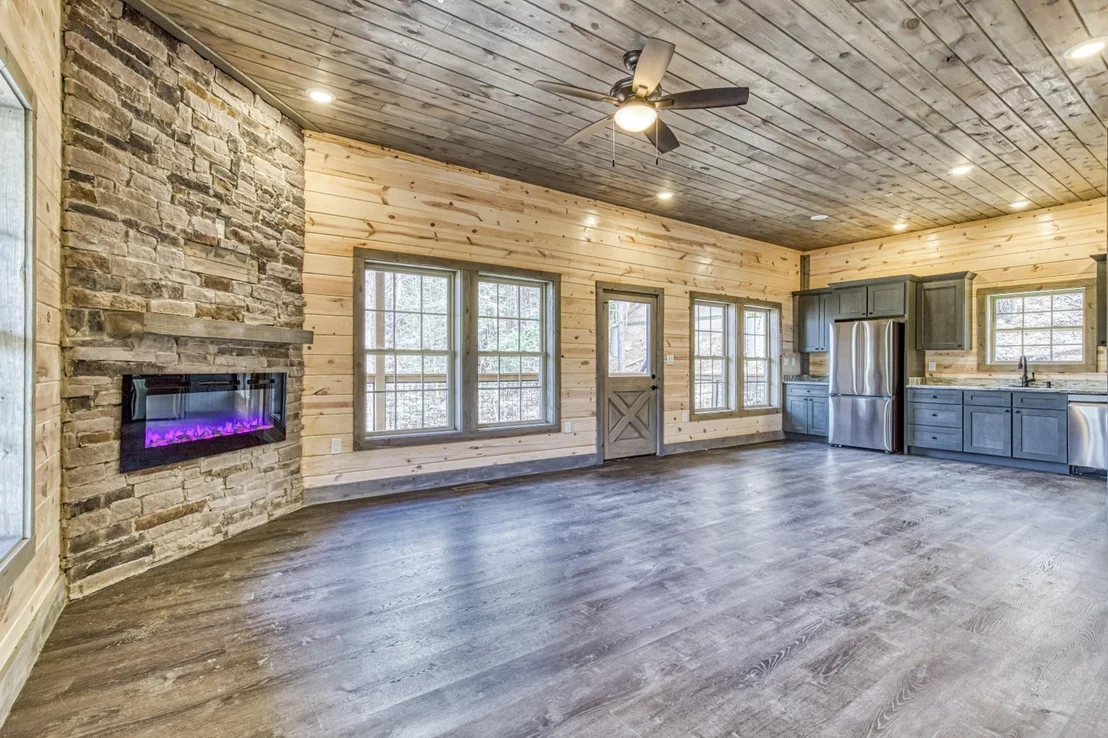 Photo of 712 Golden Eagle Way