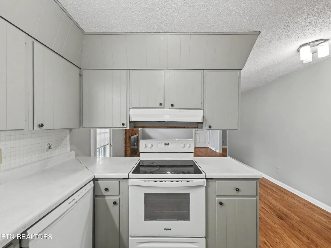 Photo of 7624 Berkshire Blvd