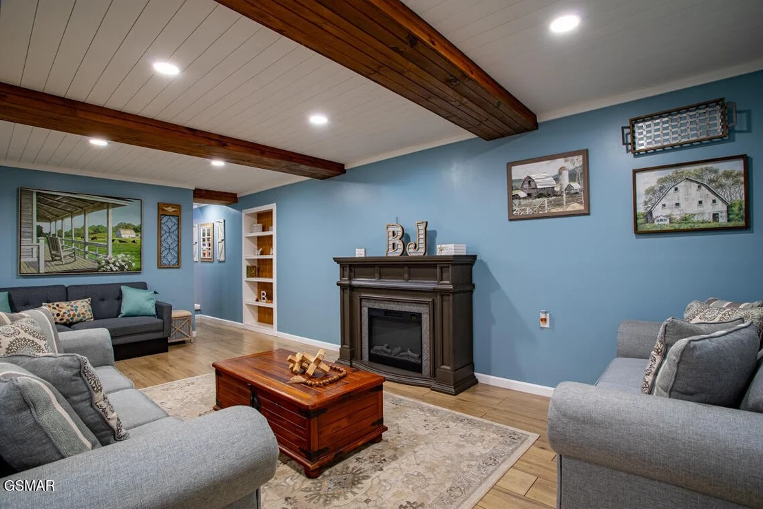 Photo of 430 Spicer Lane