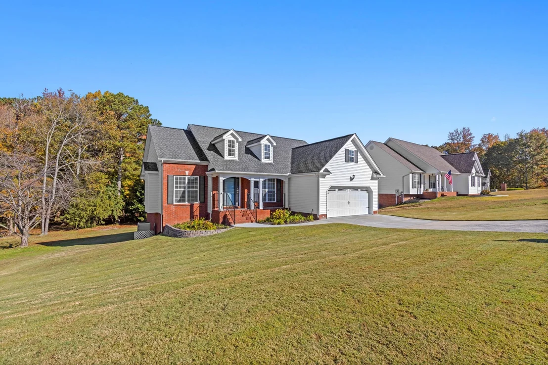 Photo of 433 Stanford Dr