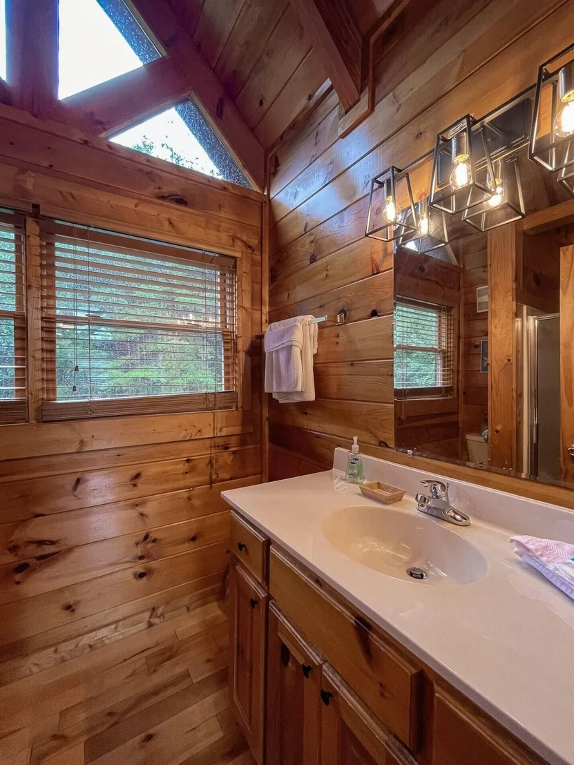 Photo of 2336 Breezy Rd