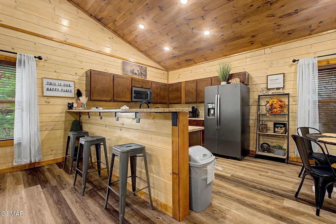 Photo of 1636 Eagle Springs Road