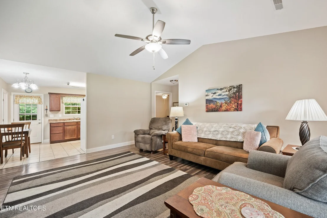 Photo of 534 SHELLBARK Rd