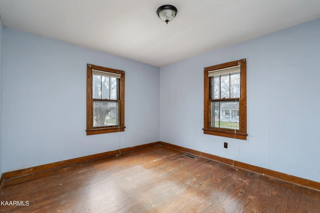 Photo of 119 Housley Ave