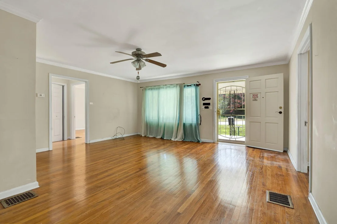 Photo of 3453 Bennett Road