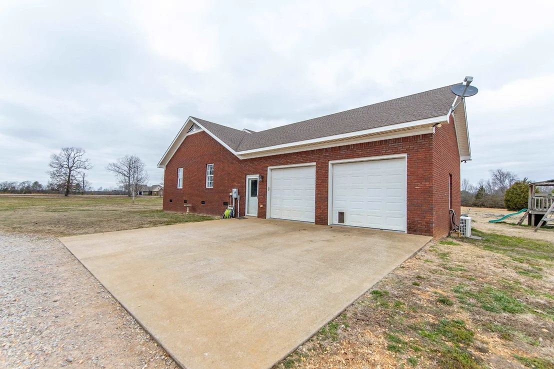 Photo of 85 DR. WILLIAMS DR