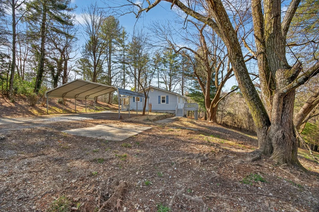 Photo of 86 West Drive