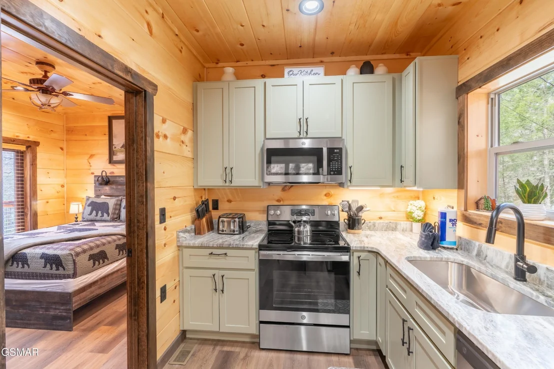 Photo of 2382 Headrick Lead