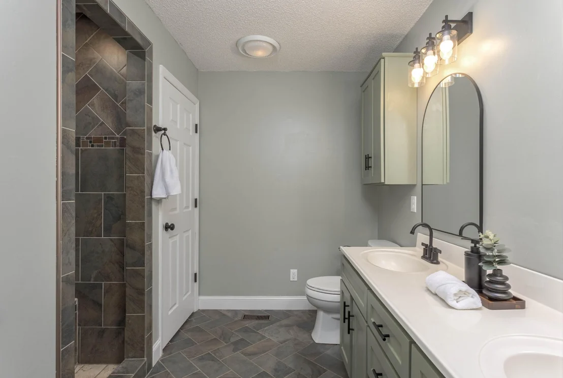 Photo of 715 Carmen Drive