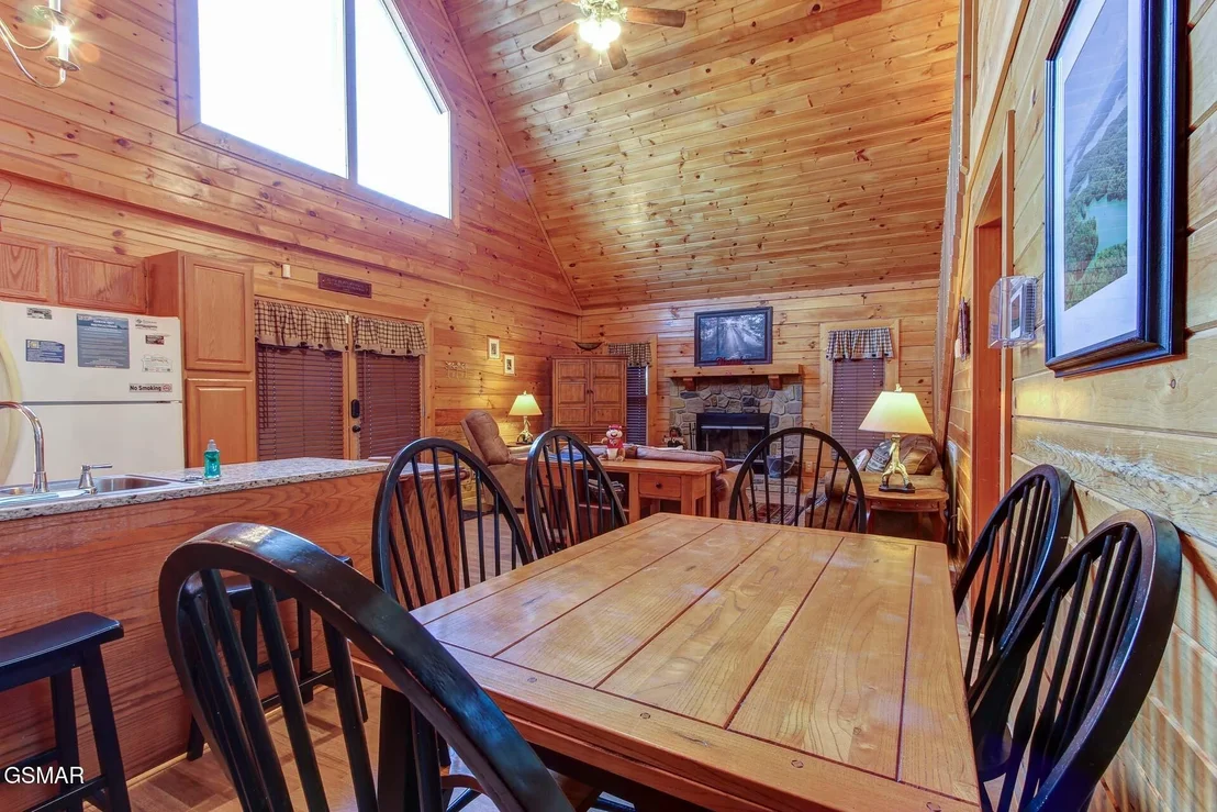 Photo of 2559 Fleming Way