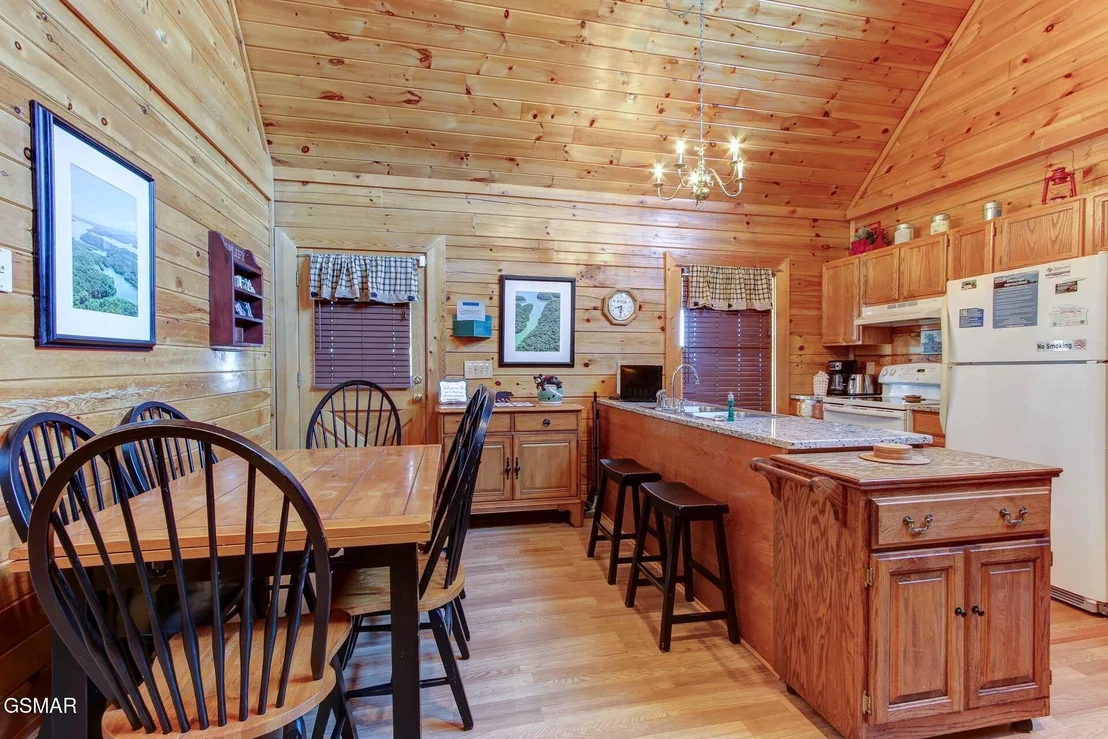 Photo of 2559 Fleming Way