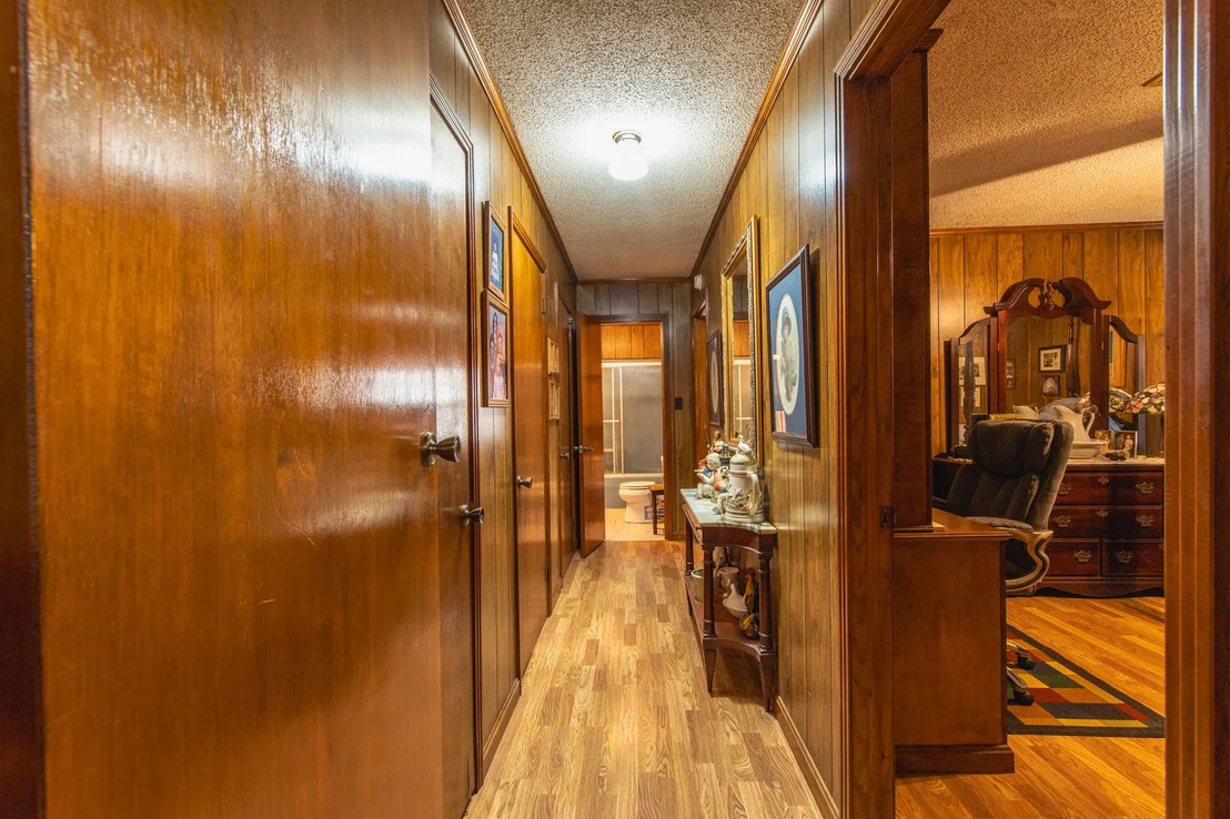 Photo of 605 Robinson Rd