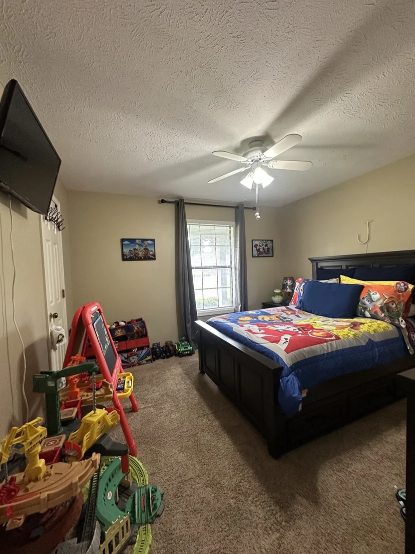 Photo of 133 Buttonwood Dr