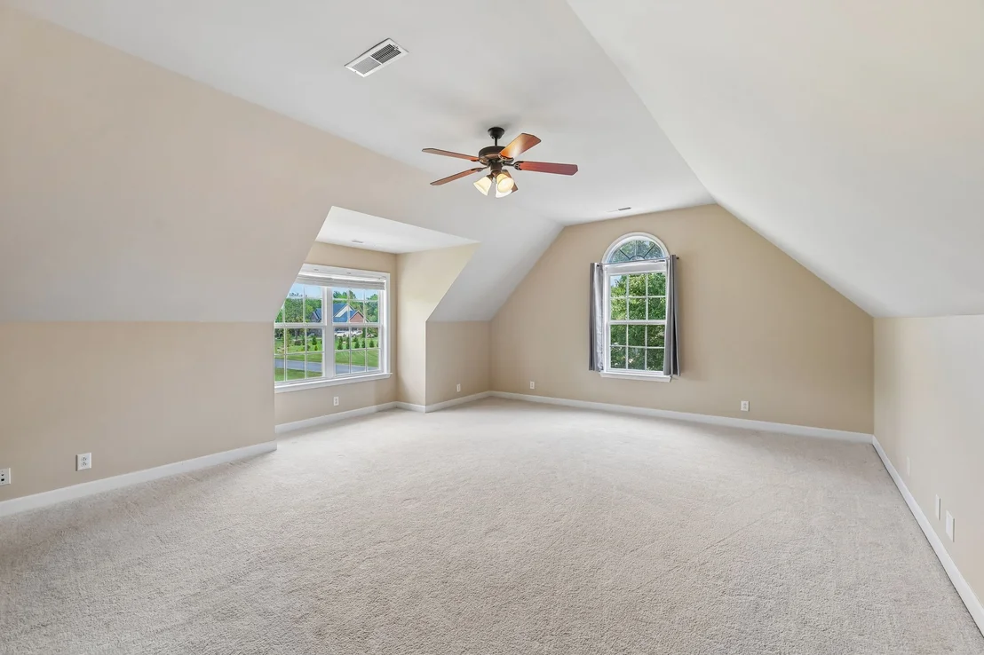 Photo of 1209 Paramount Dr