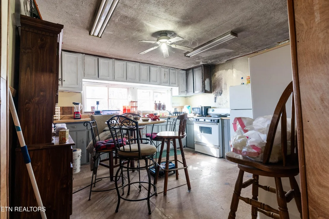 Photo of 2033 Westel Loop