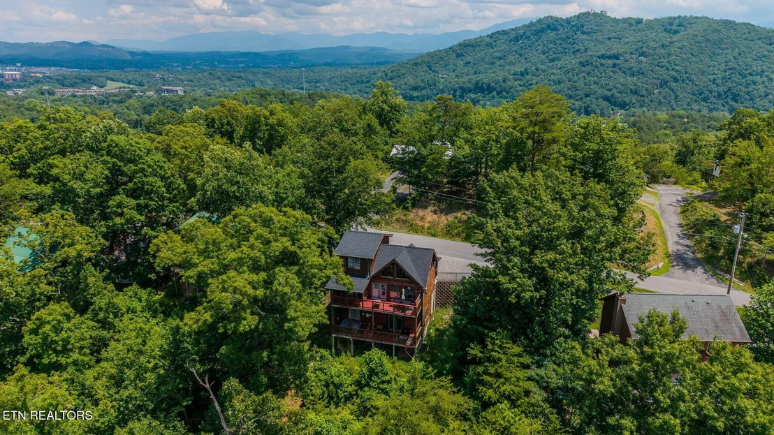 Photo of 2868 Pine Haven Drive