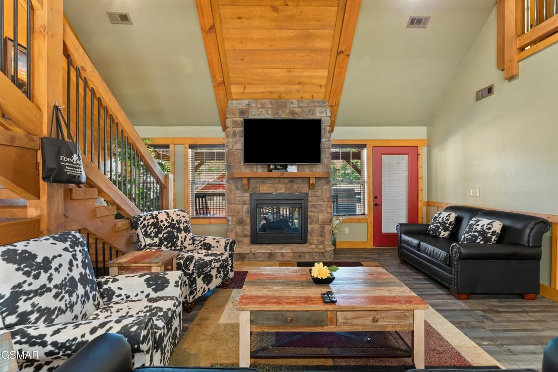 Photo of 810 Blacksmith Way