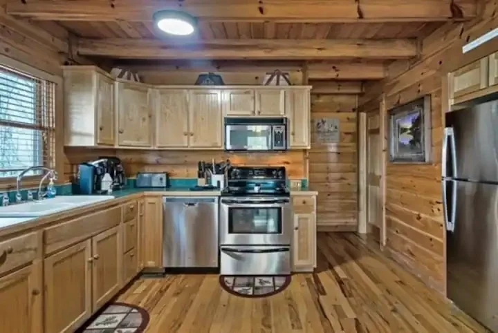 Photo of 4224 CHAMBERLAIN Lane