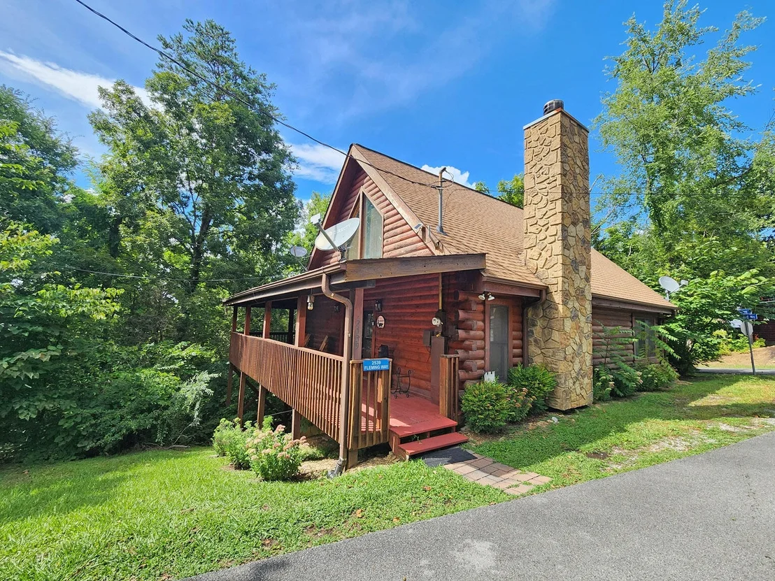 Photo of 2539 Fleming Way