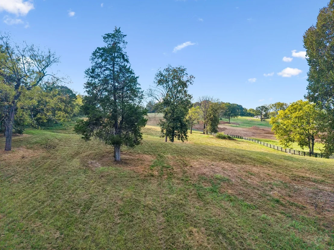 Photo of 1025 Tulloss Rd