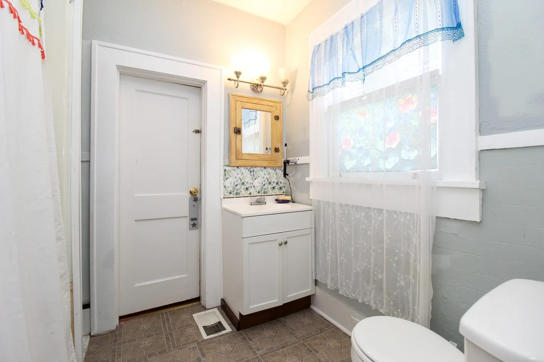Photo of 79 Hillcrest Circle Dr