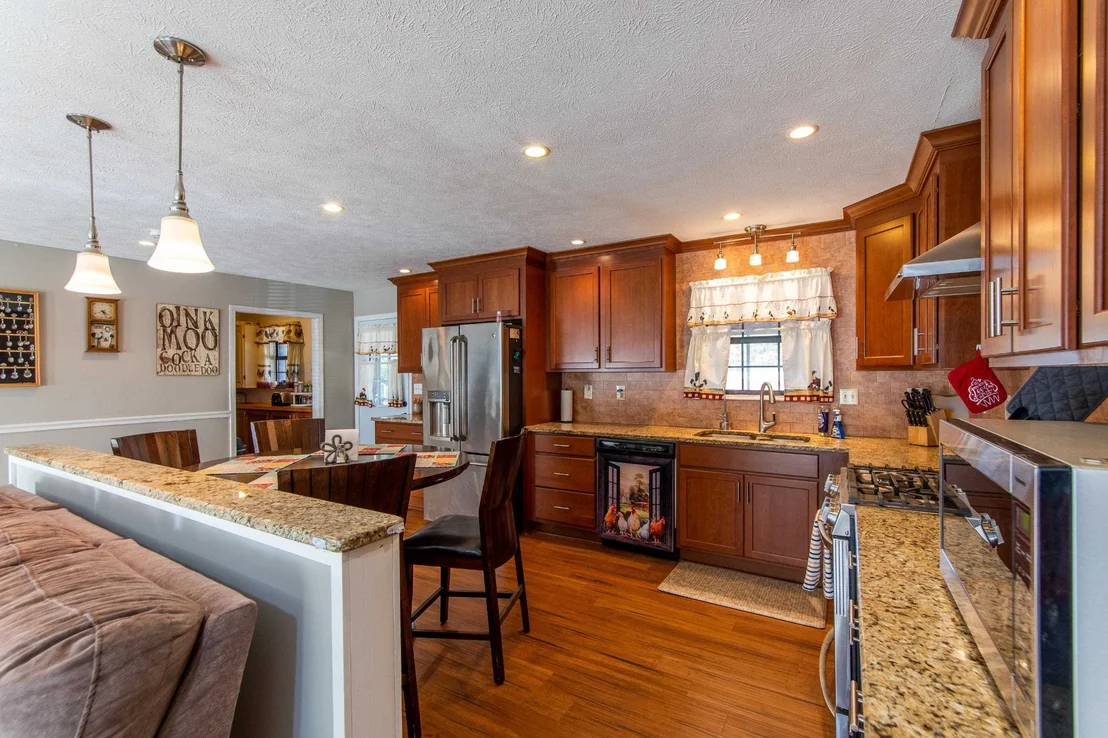 Photo of 205 RIDGE RD