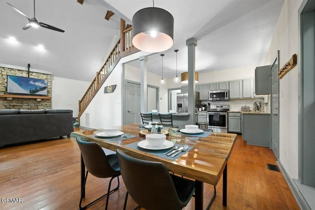 Photo of 438 Laurel Road