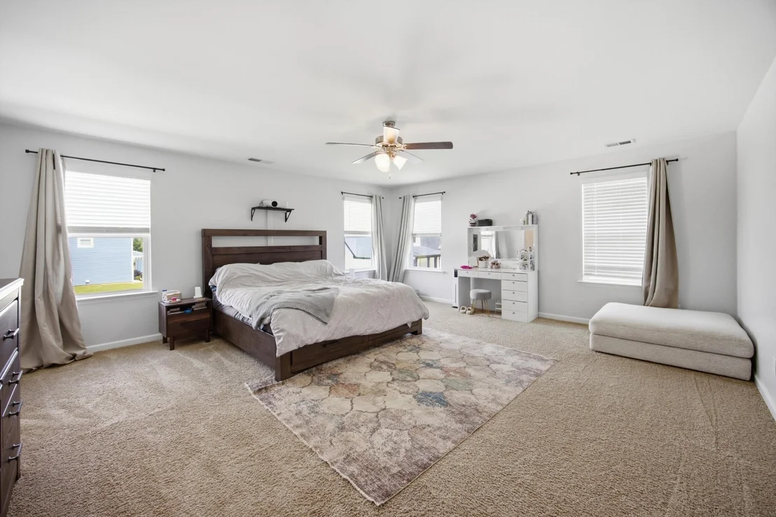 Photo of 49 Ridgelake Circle