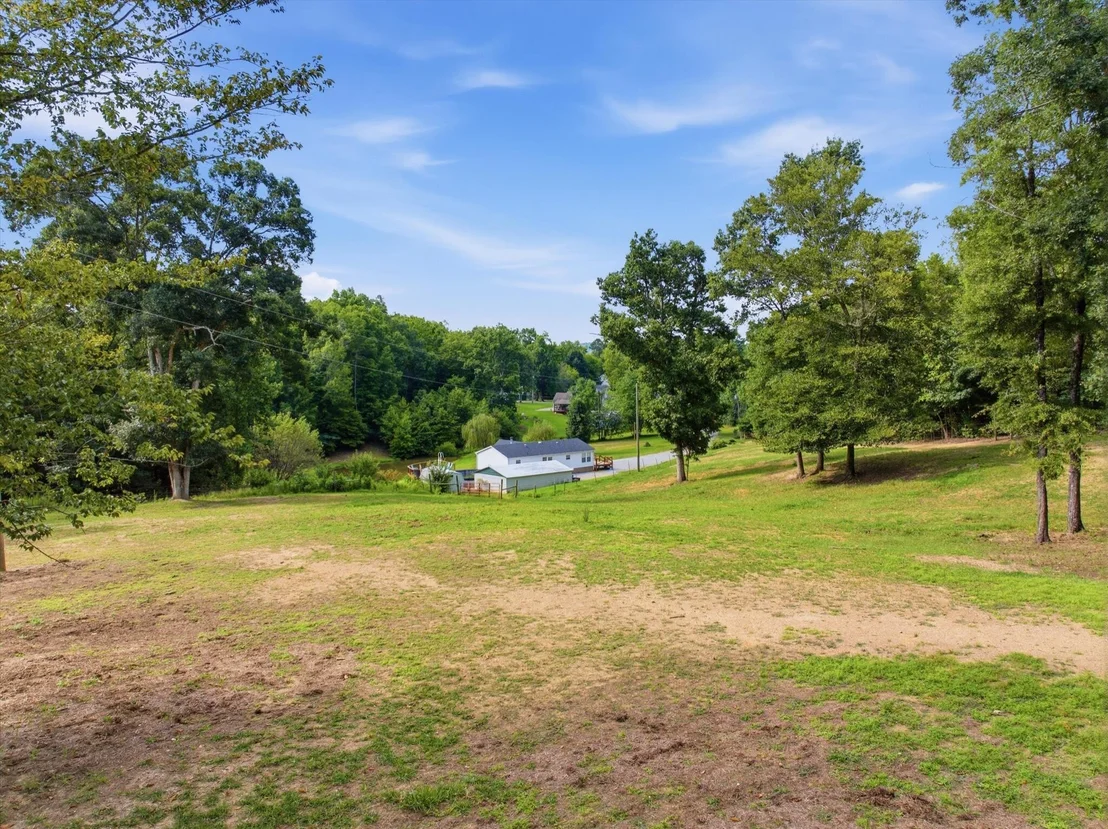 Photo of 312 Eaves Ferry Road